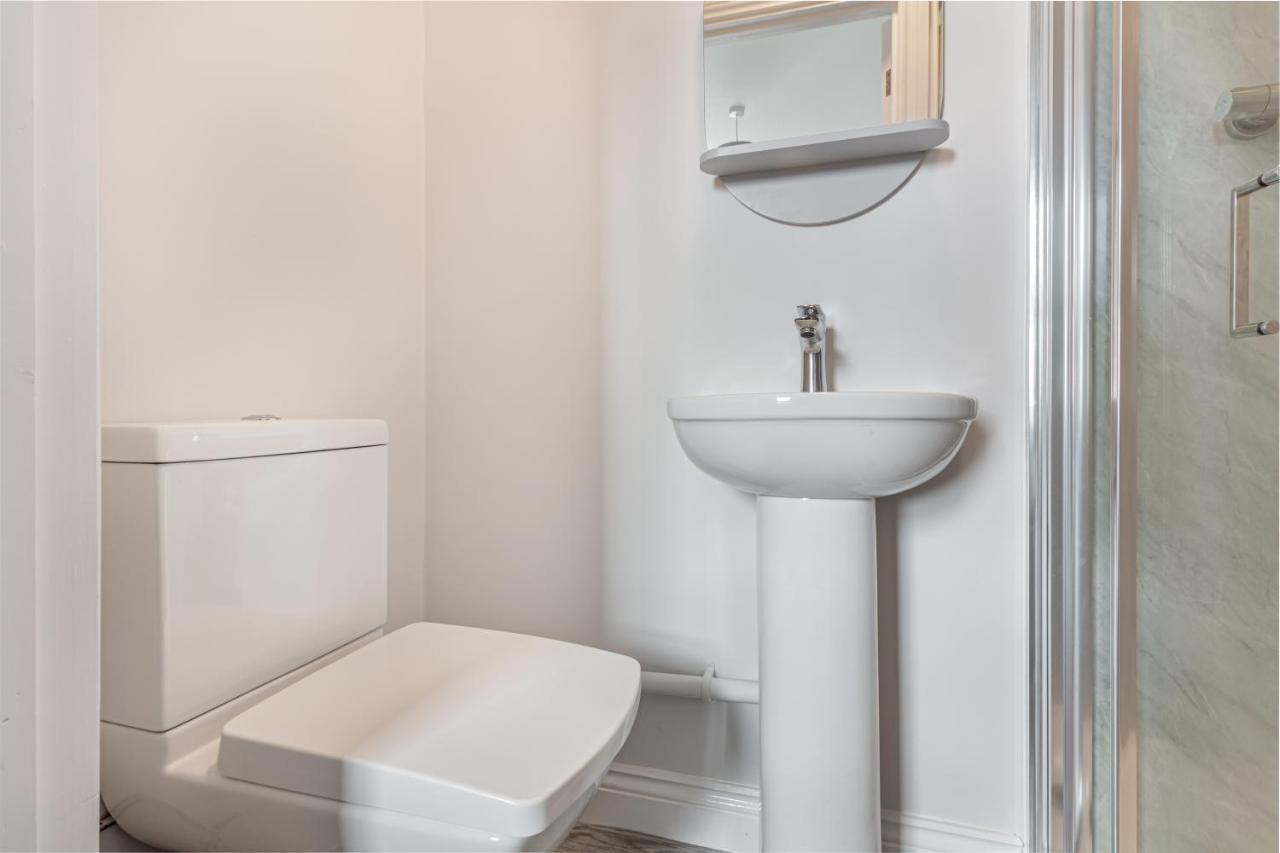 Host & Stay - The Bull Inn, 3 Double Rooms Fernhill Heath Zewnętrze zdjęcie